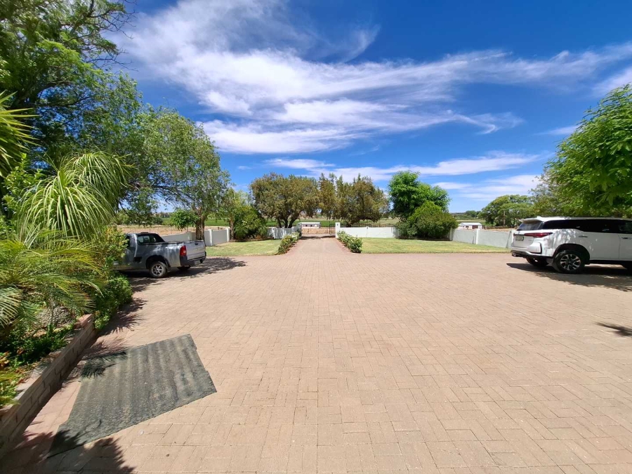 4 Bedroom Property for Sale in Upington Northern Cape